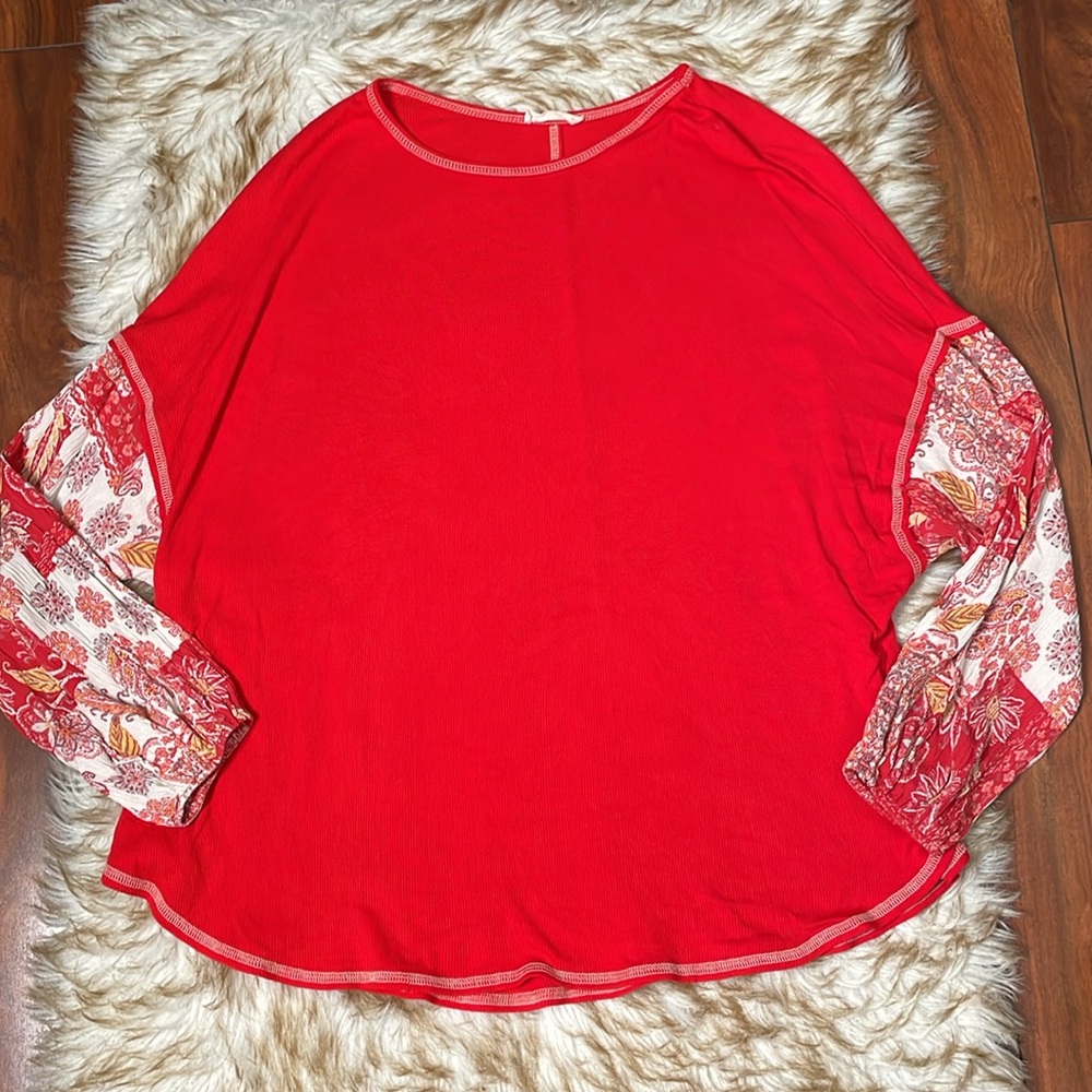 Hummingbird statement sleeve thermal top
